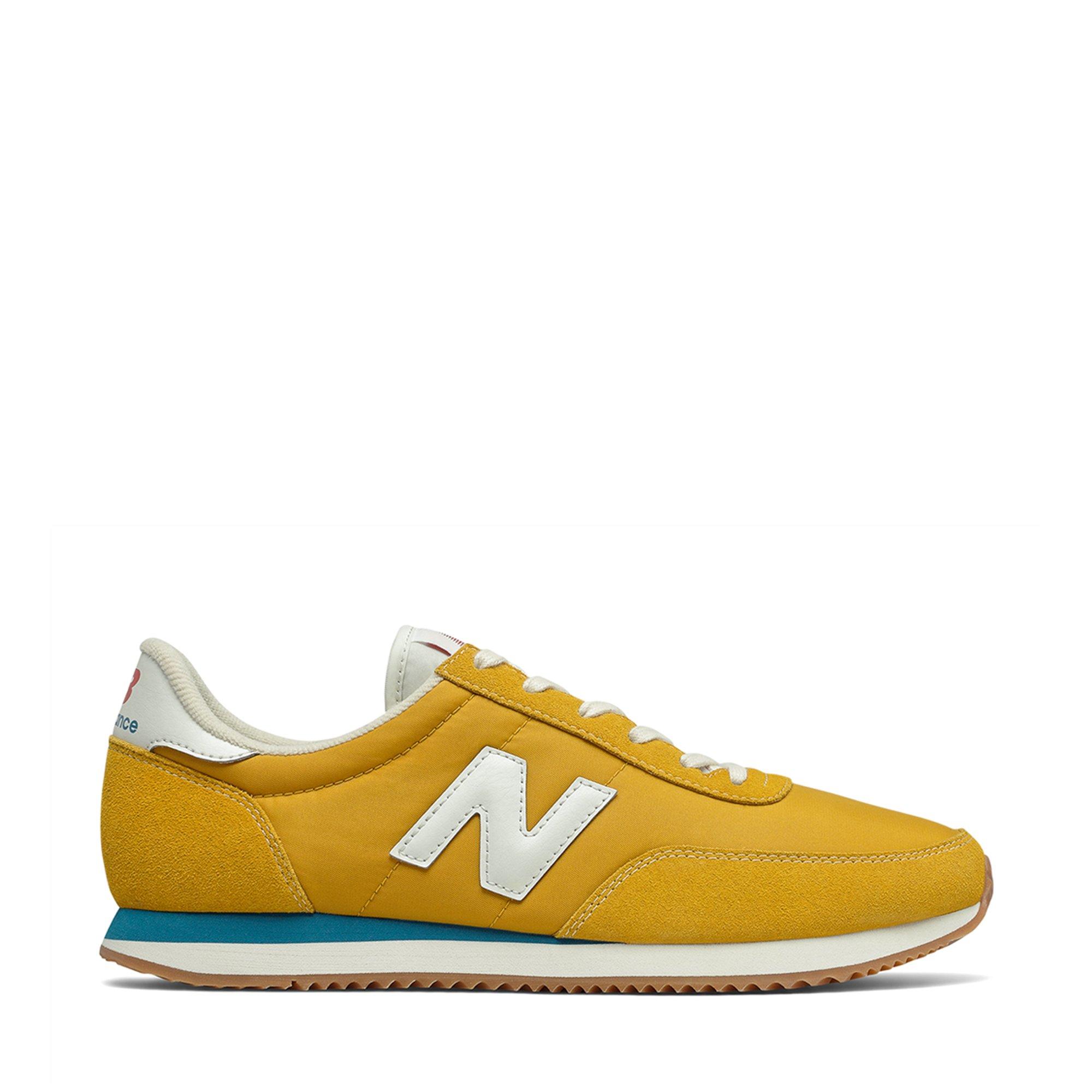 new balance 220 jaune Cinosural International School