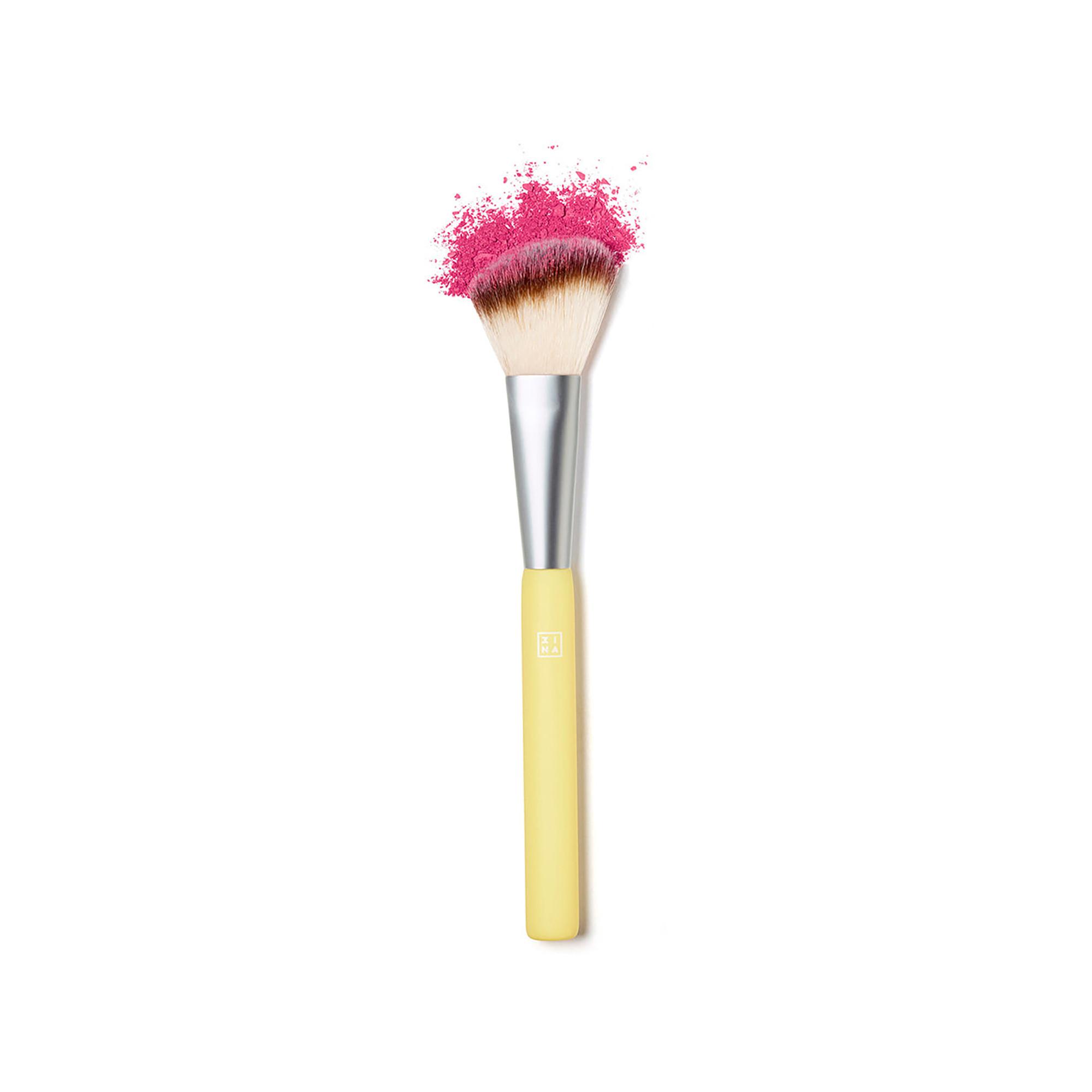 3INA The Angle Blush Brush 