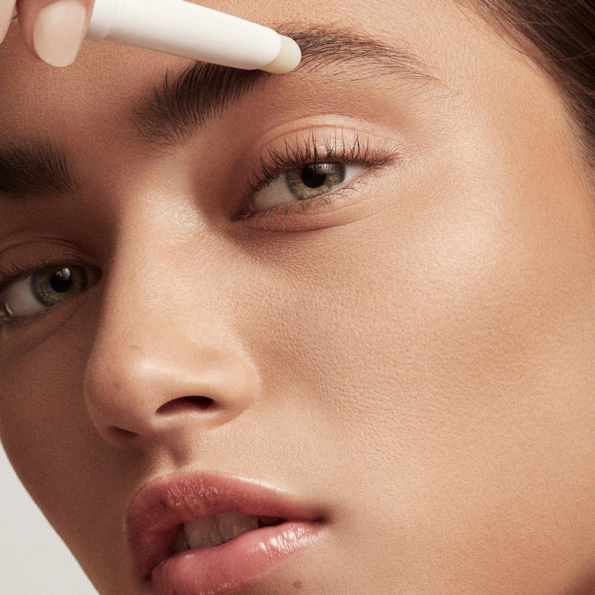 Fenty Beauty By Rihanna BROW MVP Brow Mvp Sculpting Wax Pencil & Styler 