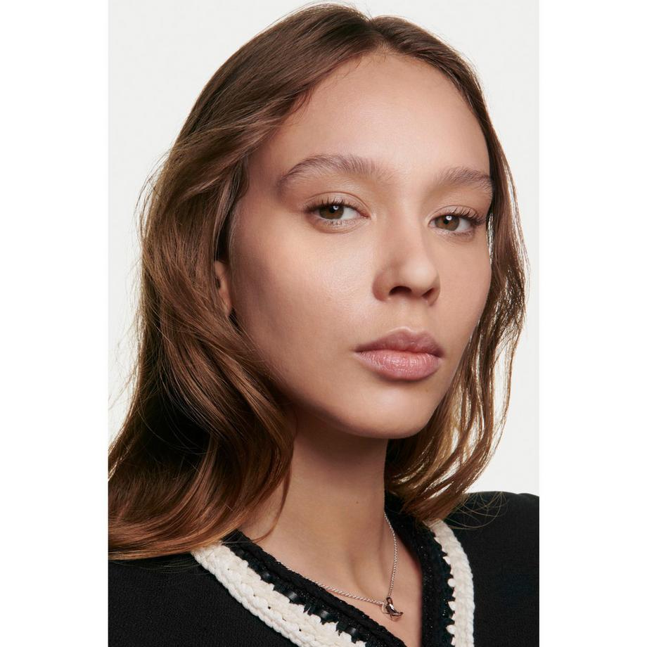 CHANEL LES BEIGES FOND DE TEINT TEINT BELLE MINE NATURELLE HYDRATATION ET LONGUE TENUE  