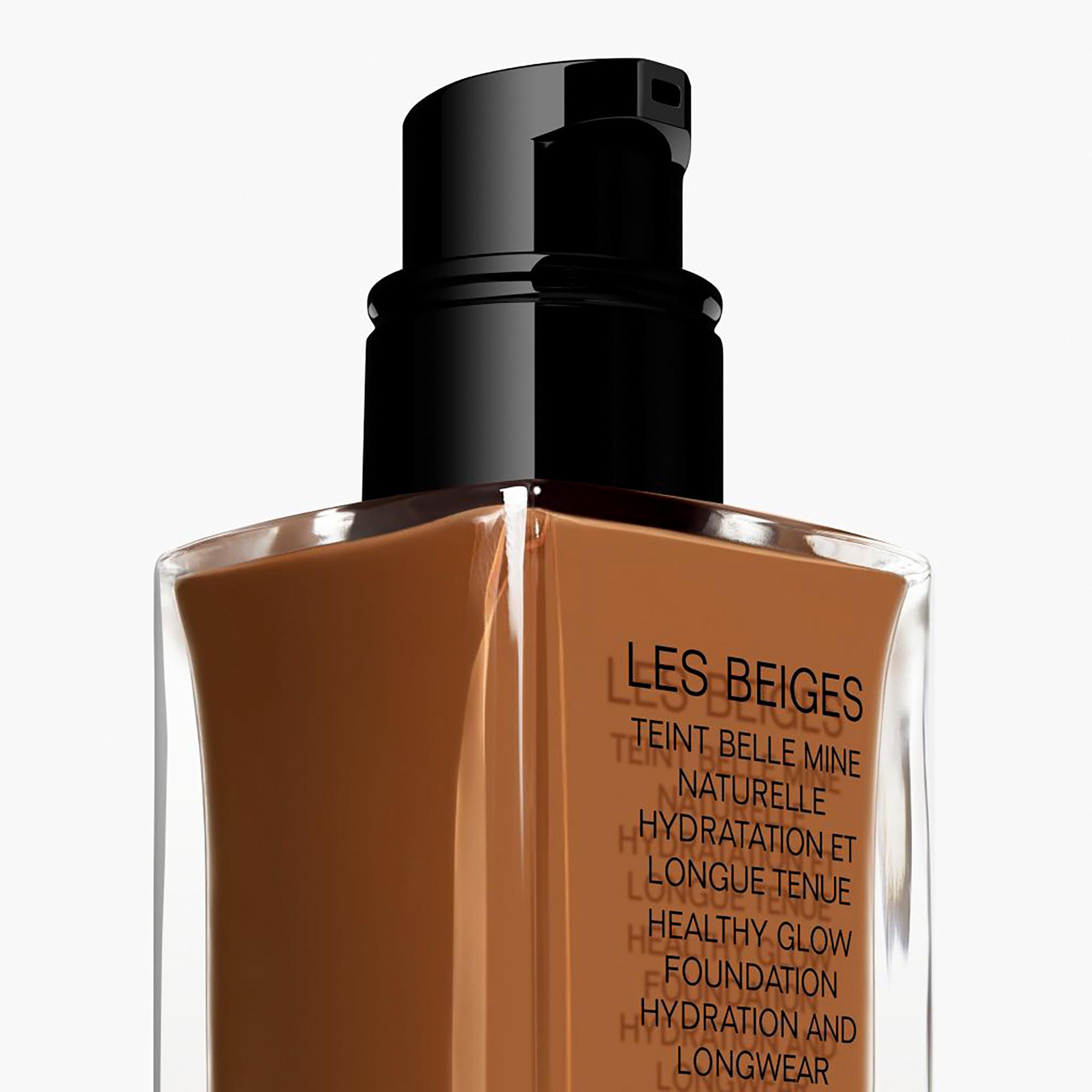 CHANEL LES BEIGES FOND DE TEINT TEINT BELLE MINE NATURELLE HYDRATATION ET LONGUE TENUE  