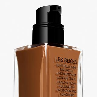 CHANEL LES BEIGES FOND DE TEINT TEINT BELLE MINE NATURELLE HYDRATATION ET LONGUE TENUE  