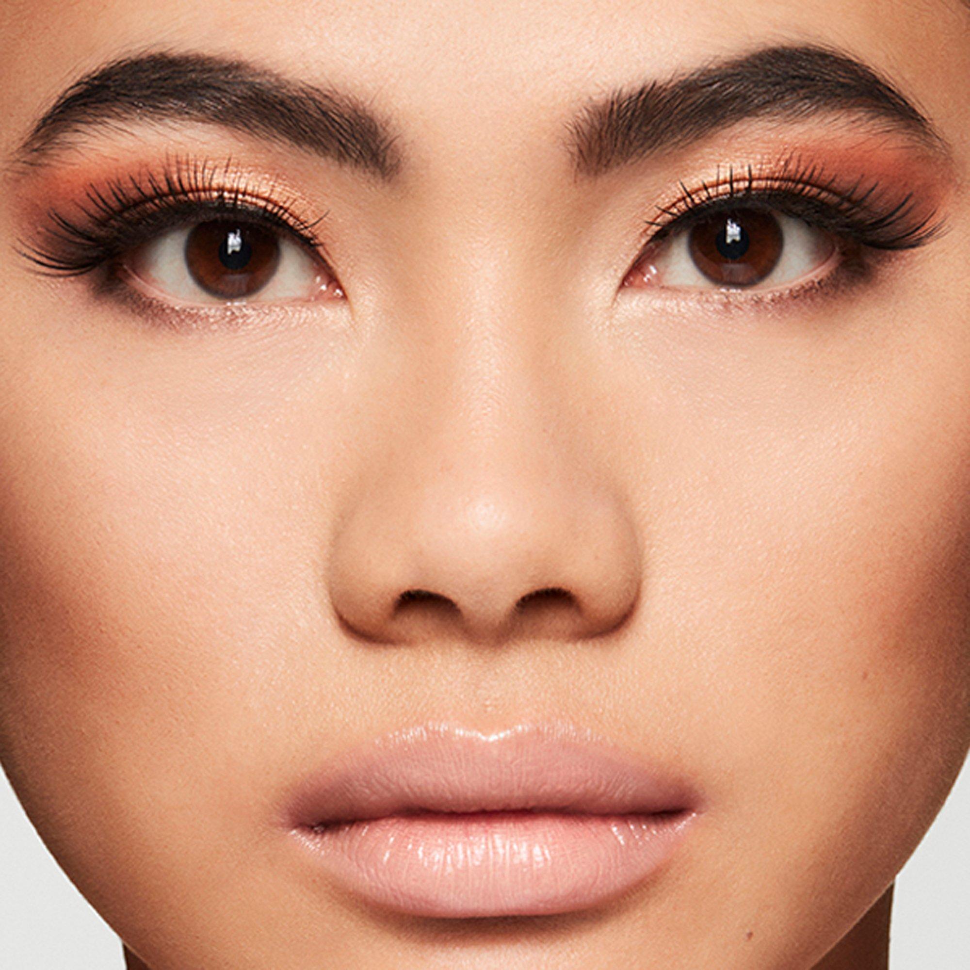 MAC Cosmetics  Lash 82 Seductress 