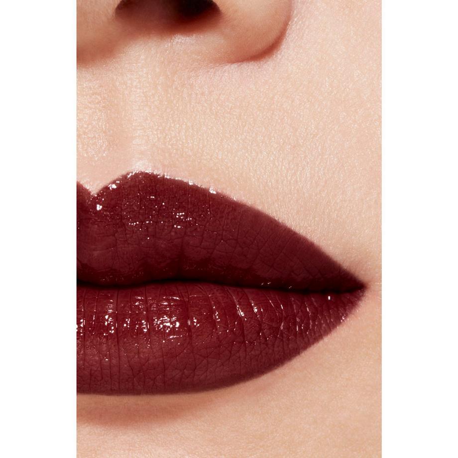 CHANEL ROUGE COCO DER LIPPENSTIFT MIT KONTINUIERLICHER FEUCHTIGKEITSWIRKUNG 