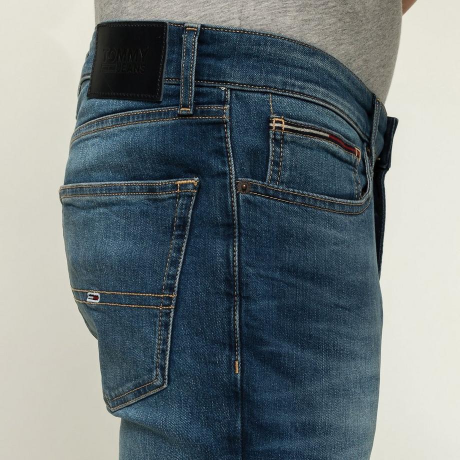 TOMMY JEANS Slim Fit Jeans  