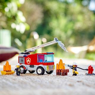 LEGO®  60280 Le camion des pompiers avec échelle 