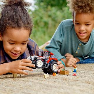 LEGO®  60287 Le tracteur 