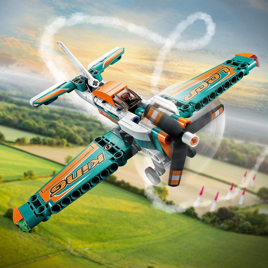 LEGO®  42117 Aereo da competizione 