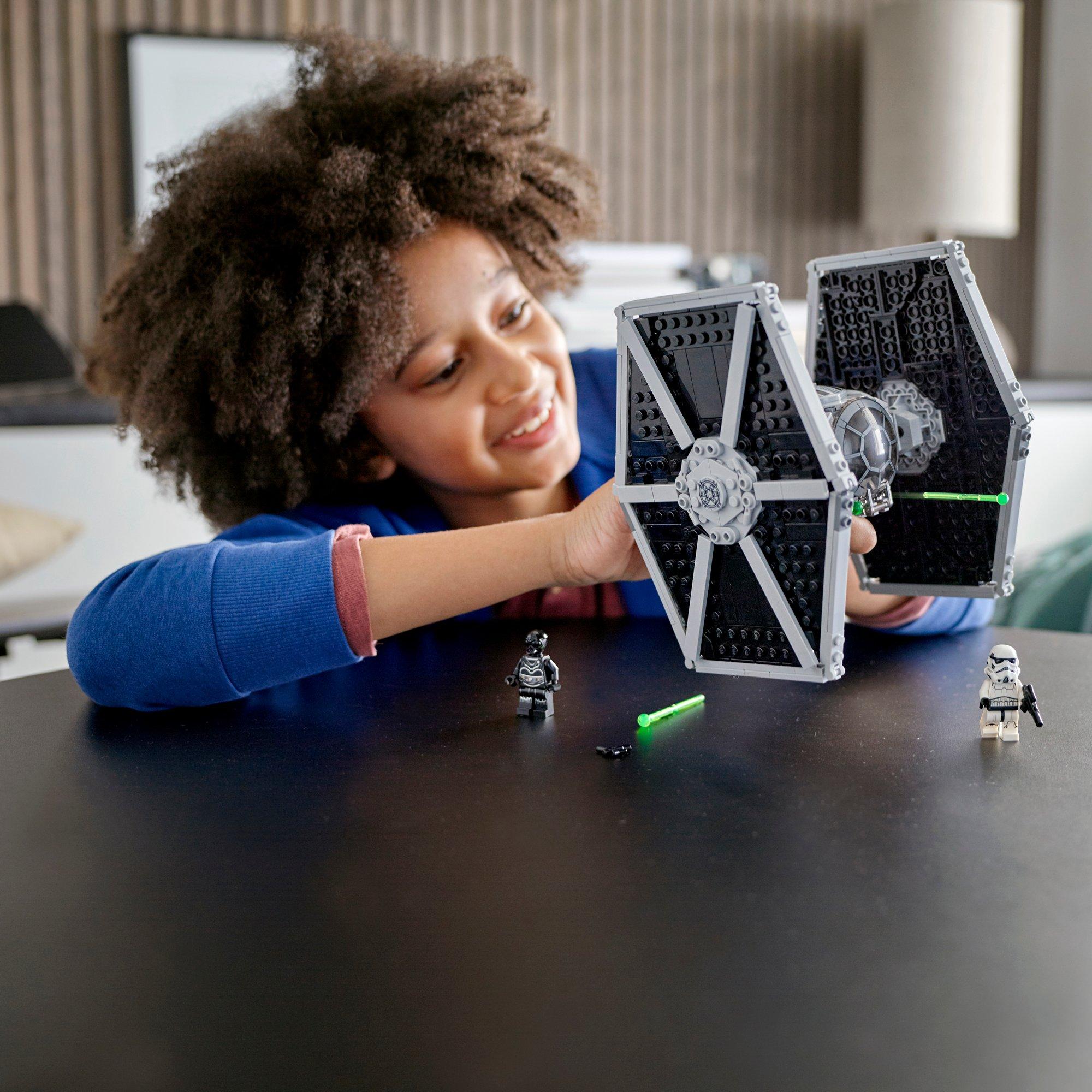 LEGO® @ 75300 Imperial TIE Fighter™ @ 75300 Imperial TIE Fighter™ 