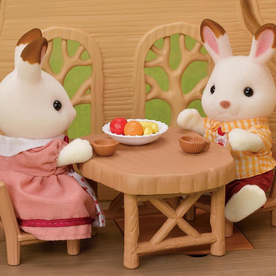 Sylvanian Families  Lakeside Lodge 