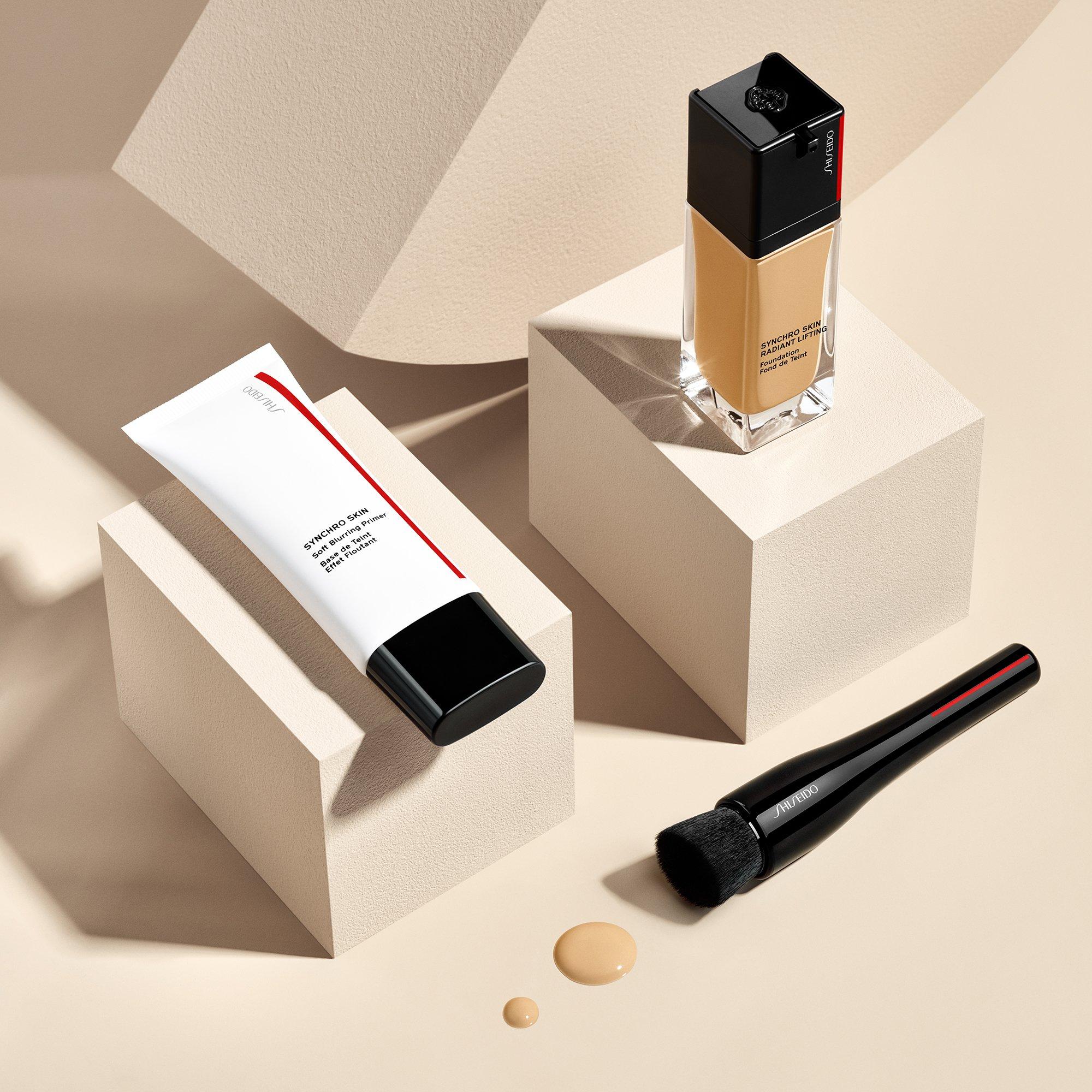 SHISEIDO SS Radiant Synchro Skin Soft Blurring Primer 