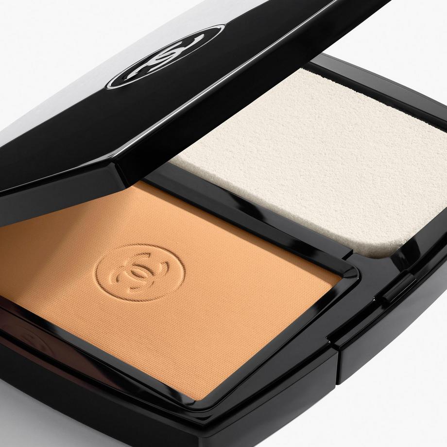 CHANEL ULTRA LE TEINT  TEINT COMPACT HAUTE TENUE ULTRA CONFORT – FINI ZÉRO DÉFAUT 