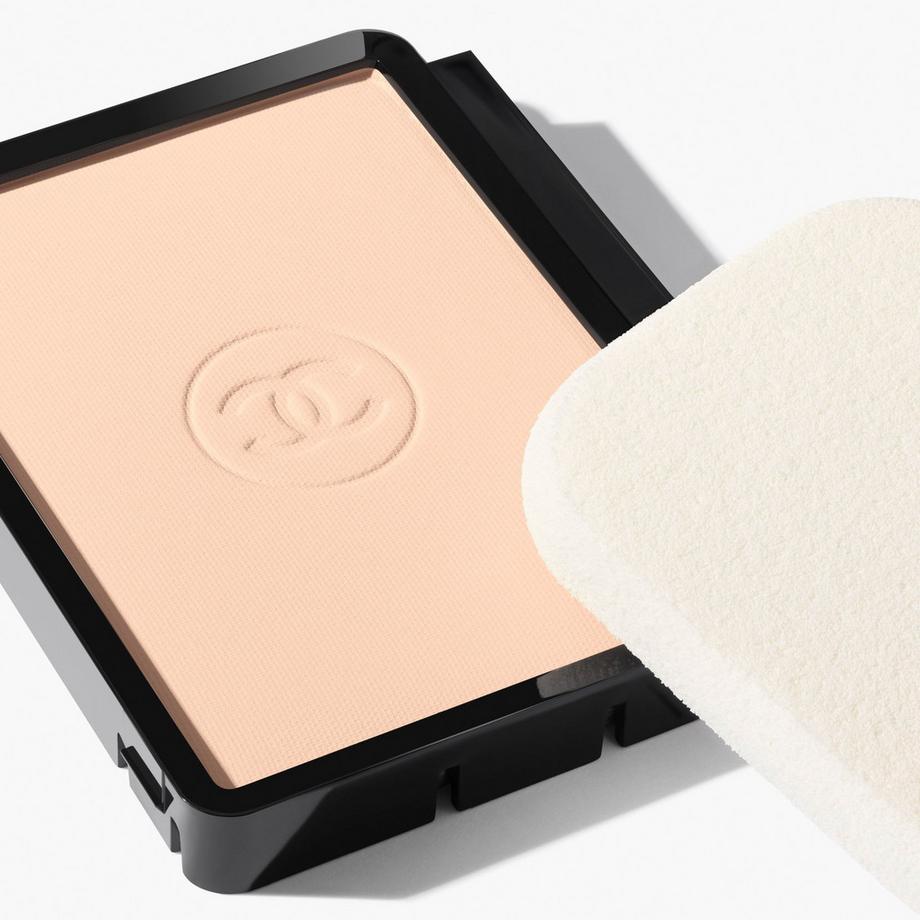 CHANEL ULTRA LE TEINT TEINT COMPACT HAUTE TENUE ULTRA CONFORT – FINI ZÉRO DÉFAUT 