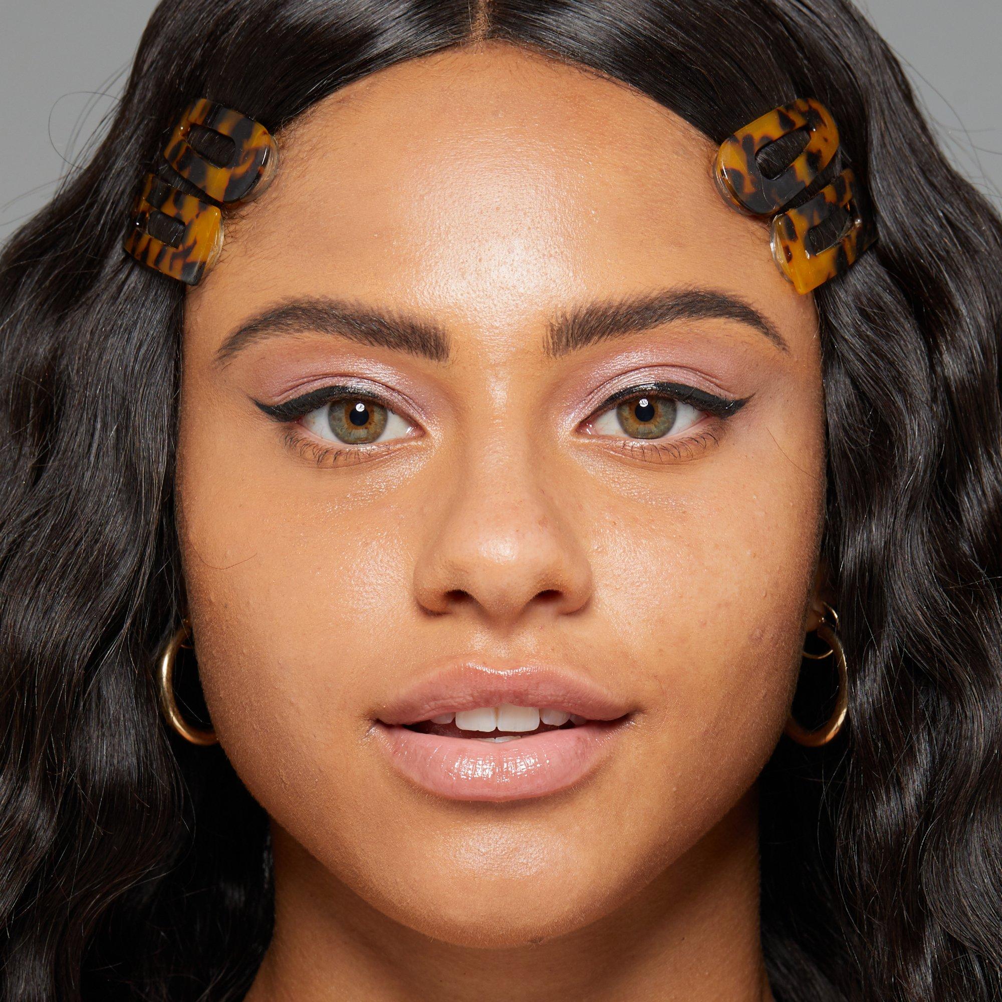 NYX-PROFESSIONAL-MAKEUP  Marshamallow Soothing Primer 