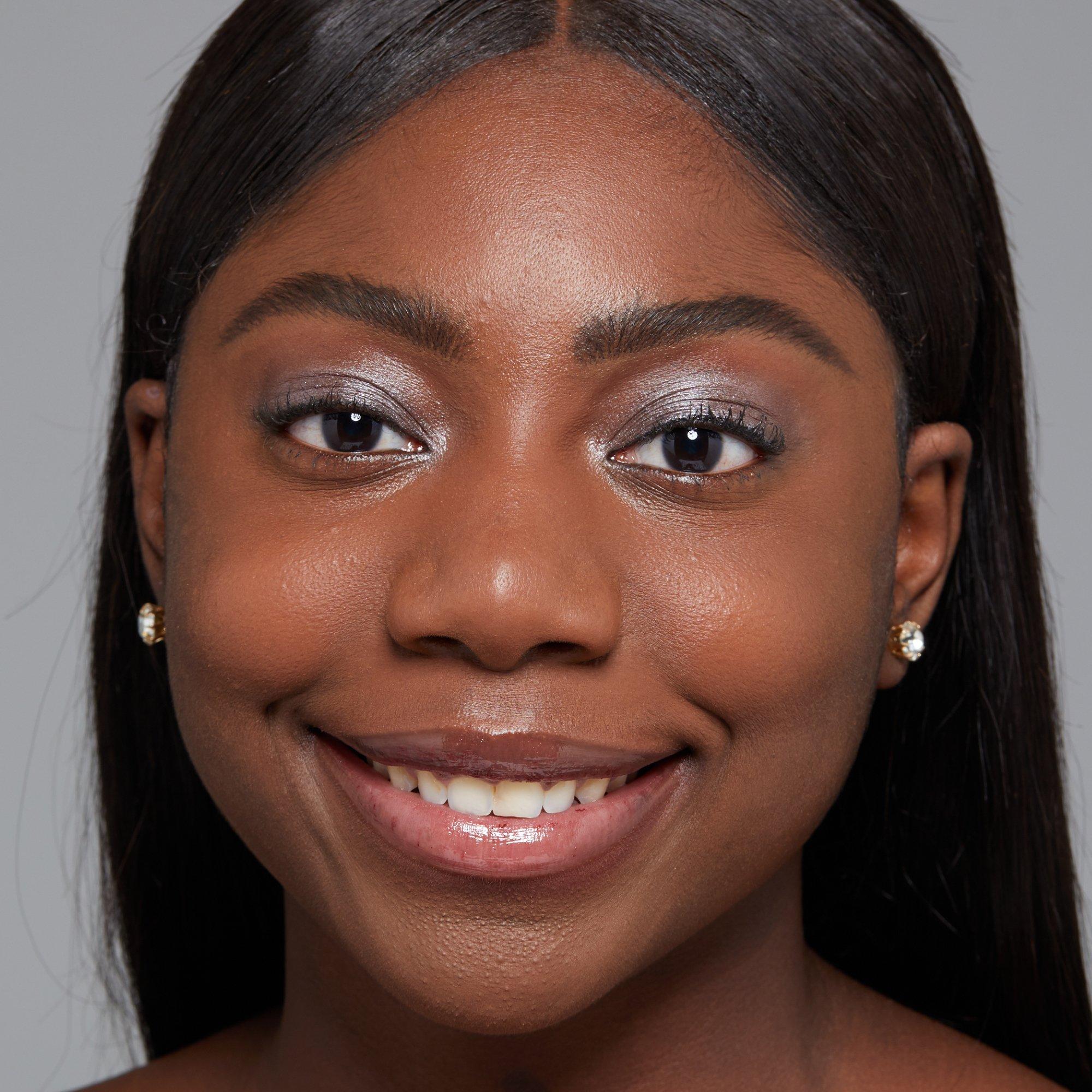 NYX-PROFESSIONAL-MAKEUP  Marshamallow Soothing Primer 