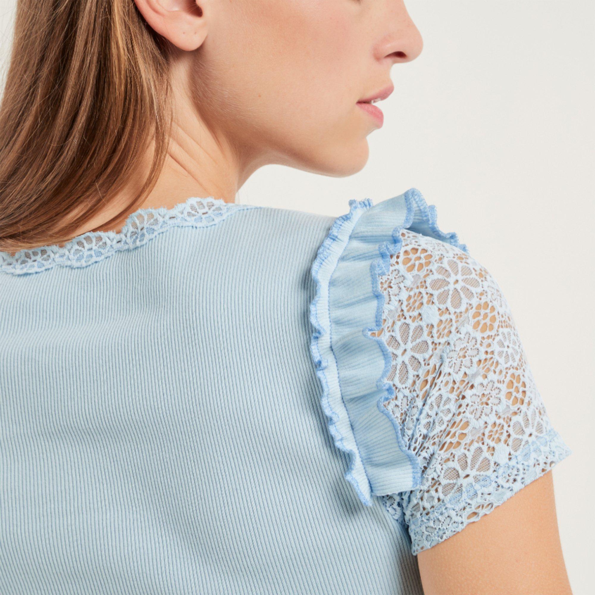 CALIDA V&R Story 2 Geripptes Top mit Spitzendetails  