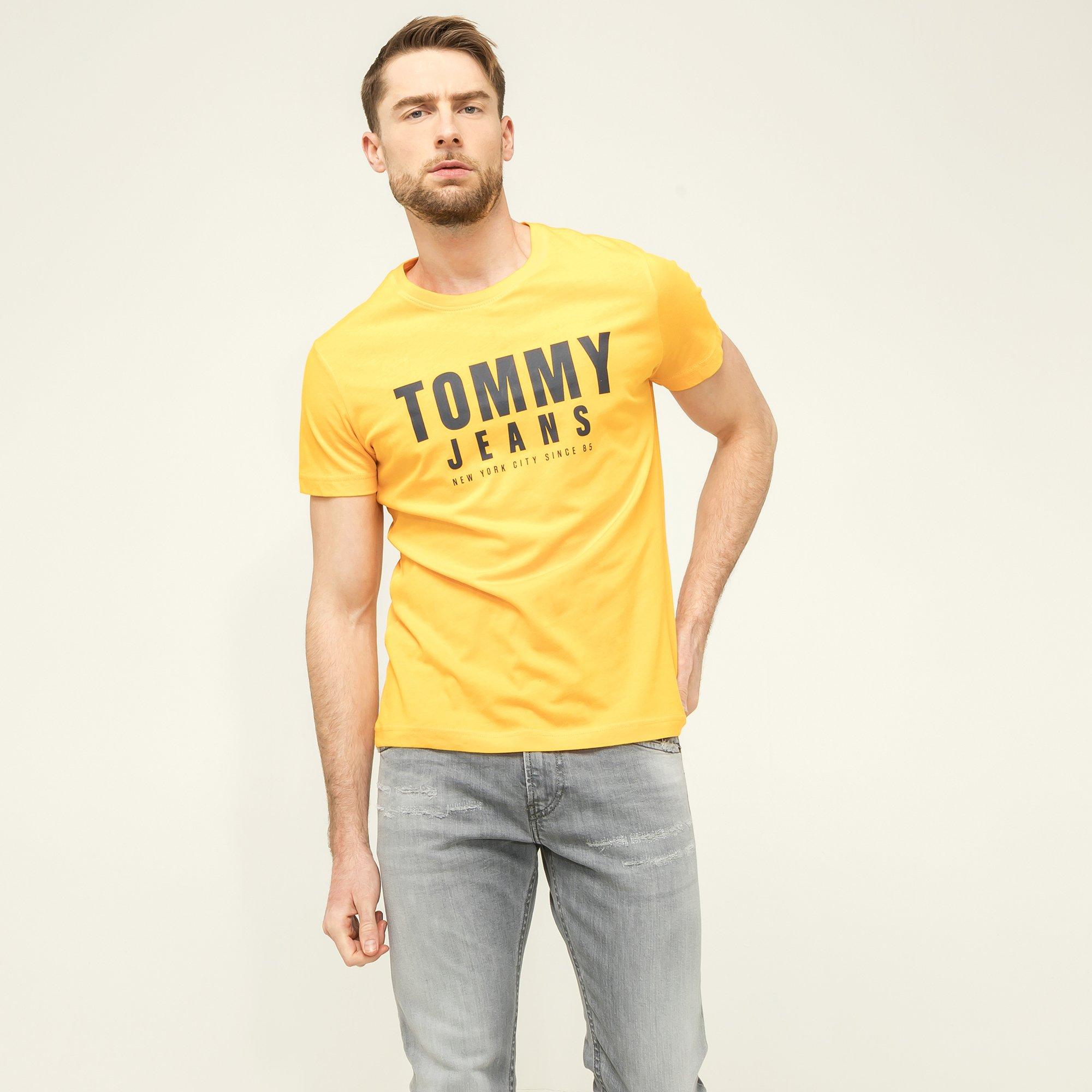 TOMMY JEANS TJM Center Chest Tom T-Shirt 