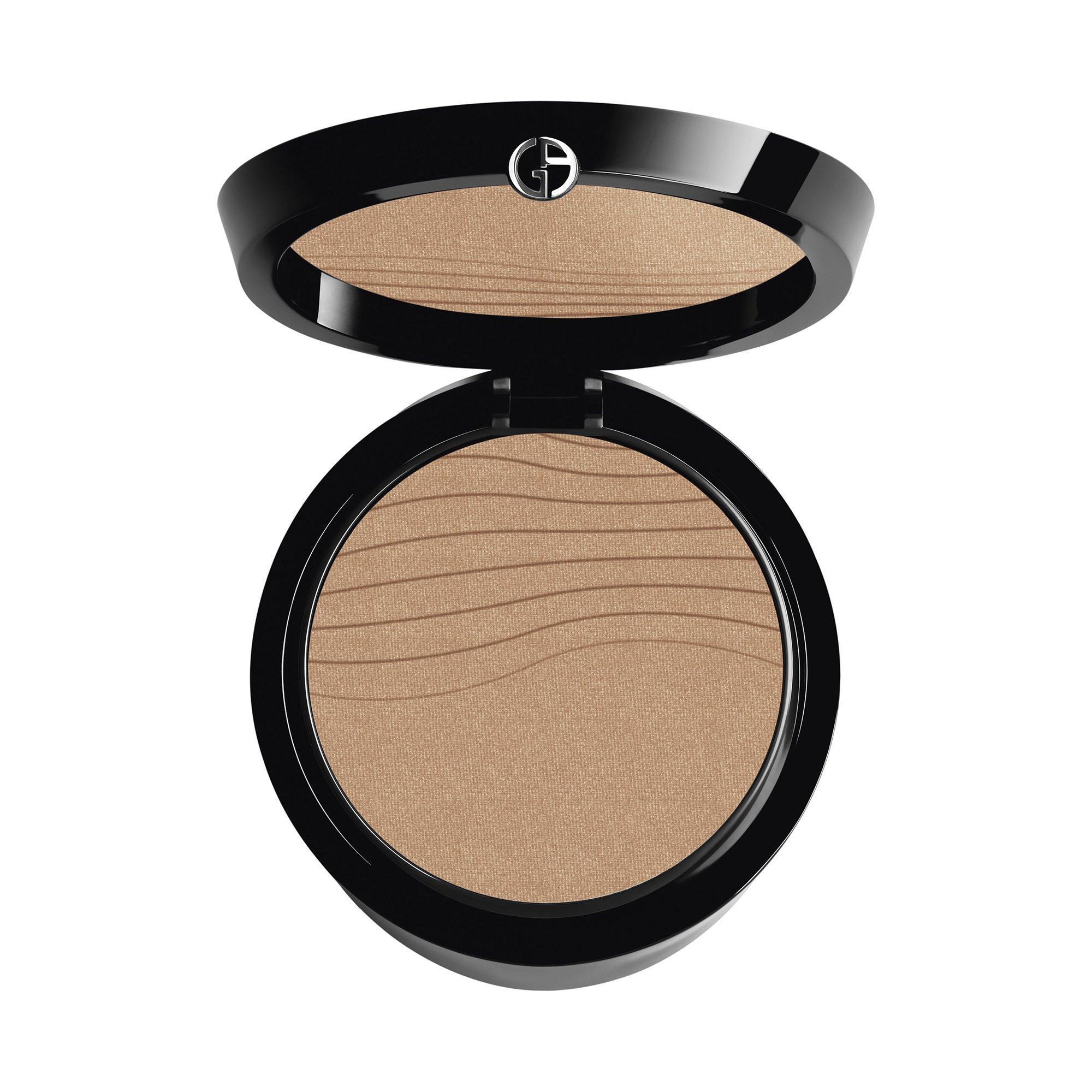 Image of Luminous Silk Glow Fusion Powder Damen Glow Fusion .