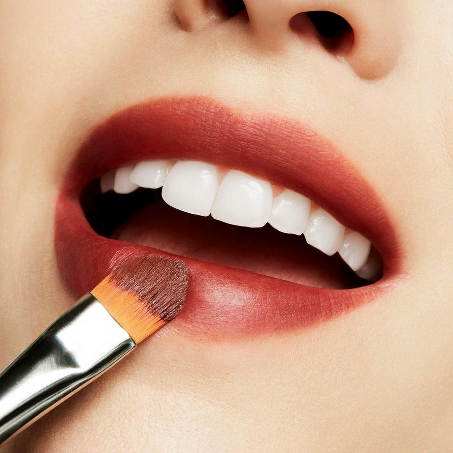 MAC Cosmetics  MAC Pwdr Kiss Lipsti 