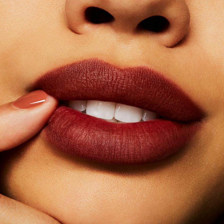 MAC Cosmetics  MAC Pwdr Kiss Lipsti 