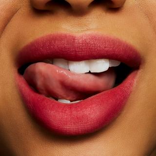 MAC Cosmetics Powder Kiss Rouge à lèvres liquide 
