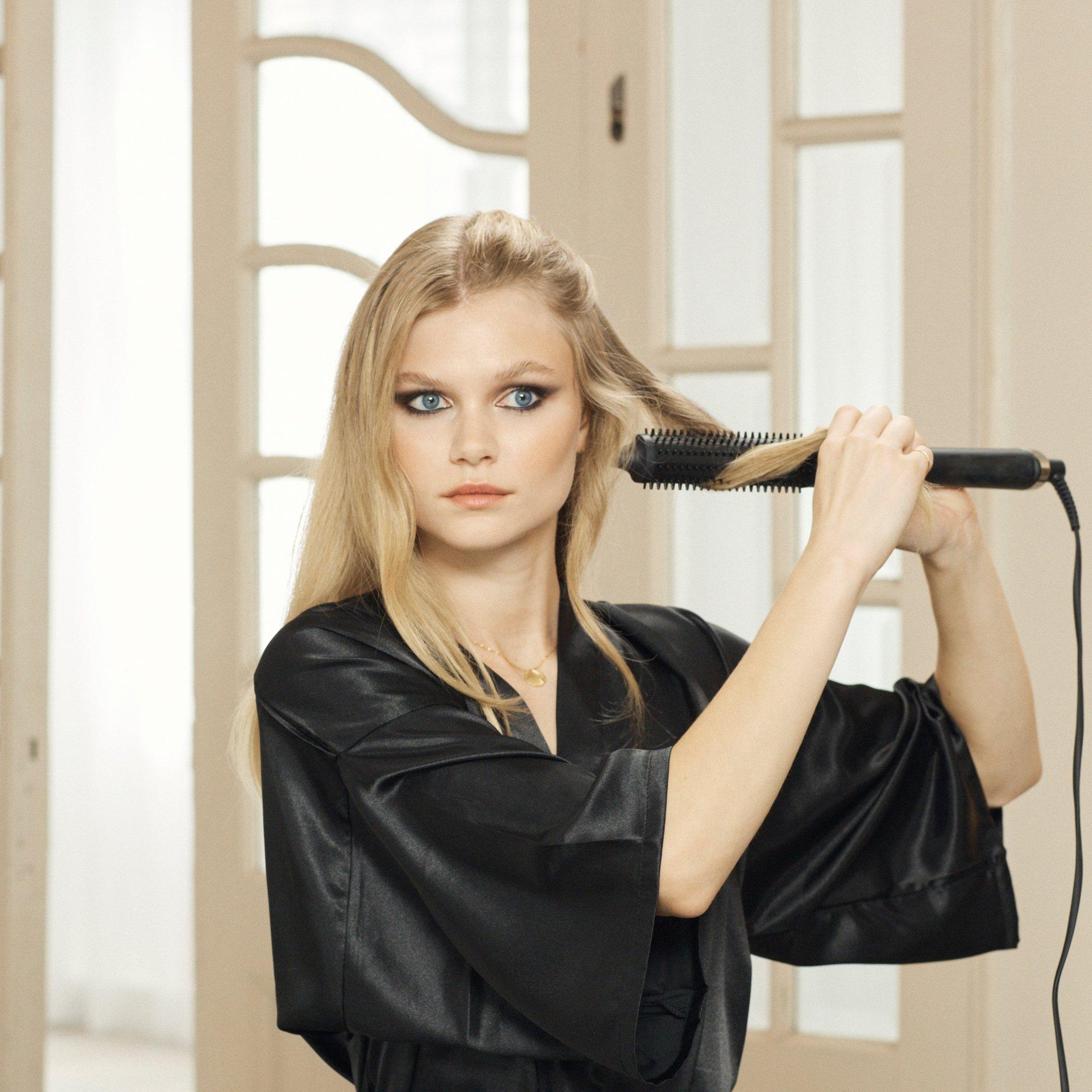 ghd Rise Hot Brush Rise Volumising 