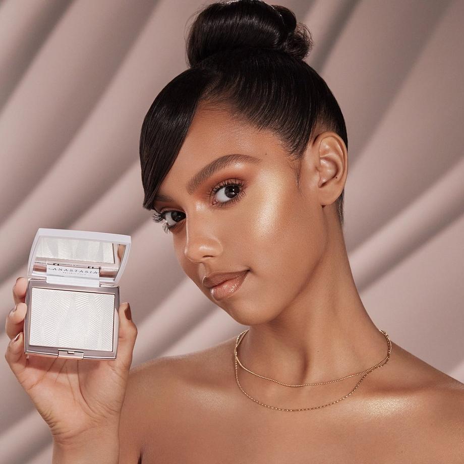 Anastasia Beverly Hills  Illuminizer Highlighter 