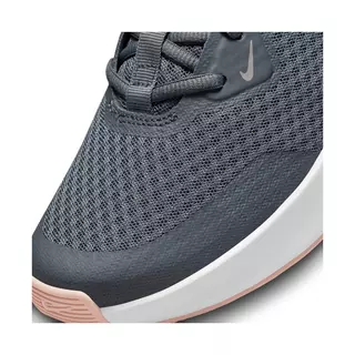NIKE Mc Trainer Chaussures fitness Gris Clair