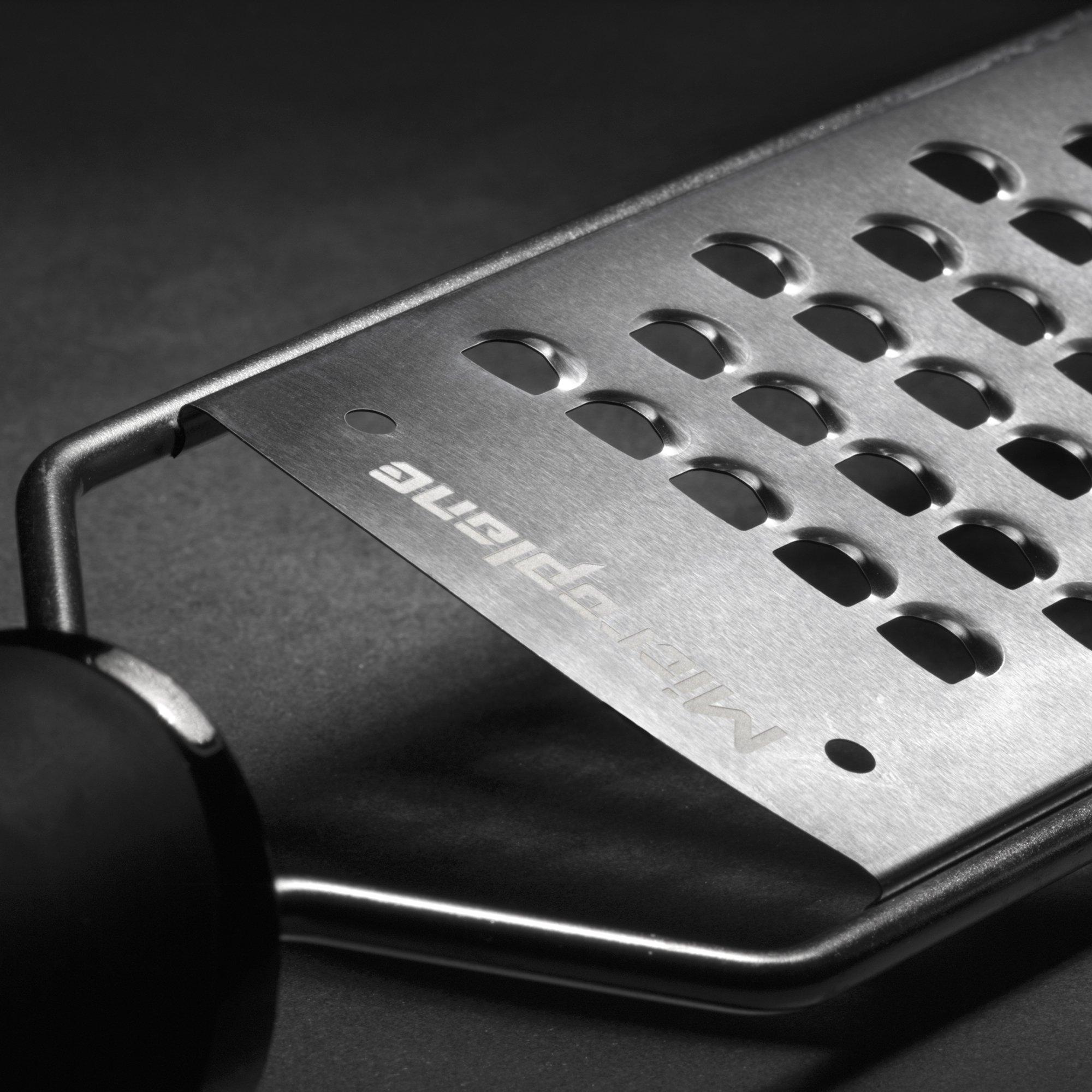 Microplane Grobe Reibe Gourmet 