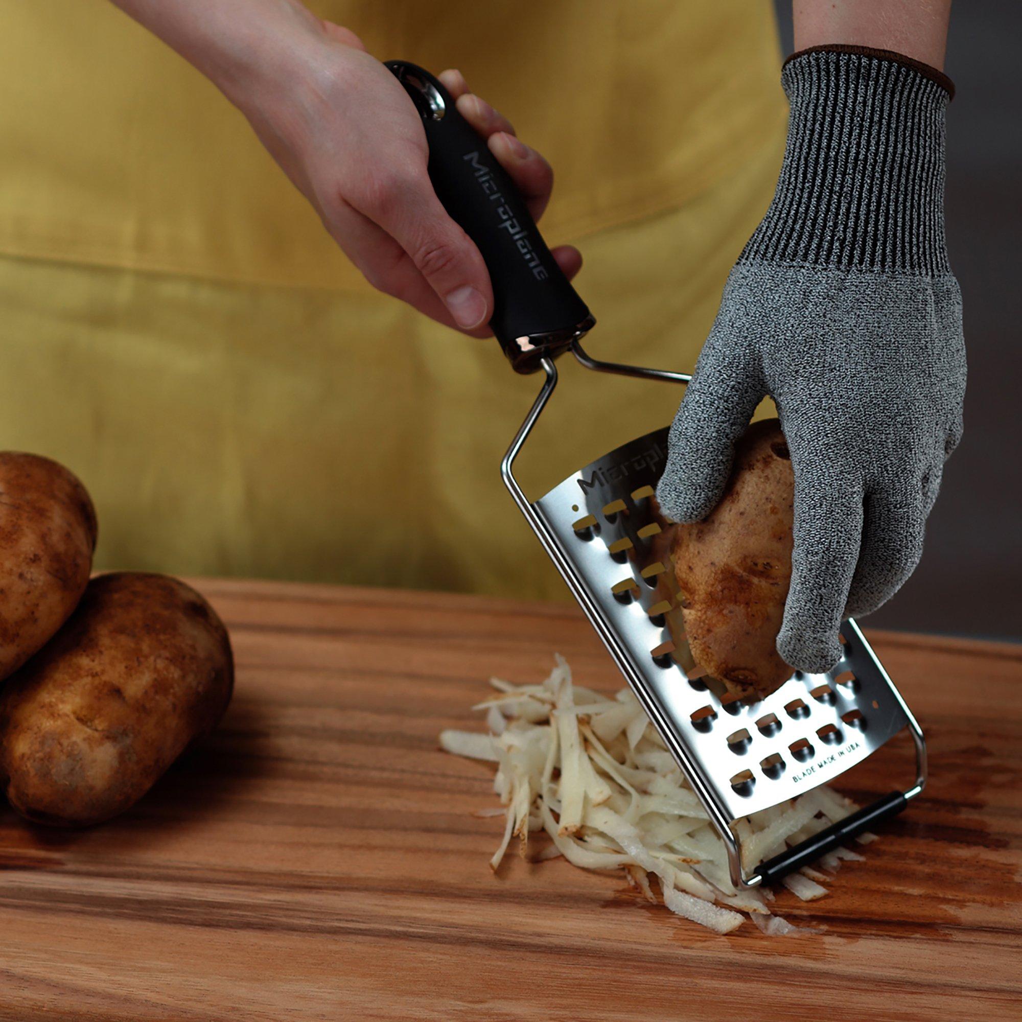 Microplane Grobe Reibe Gourmet 