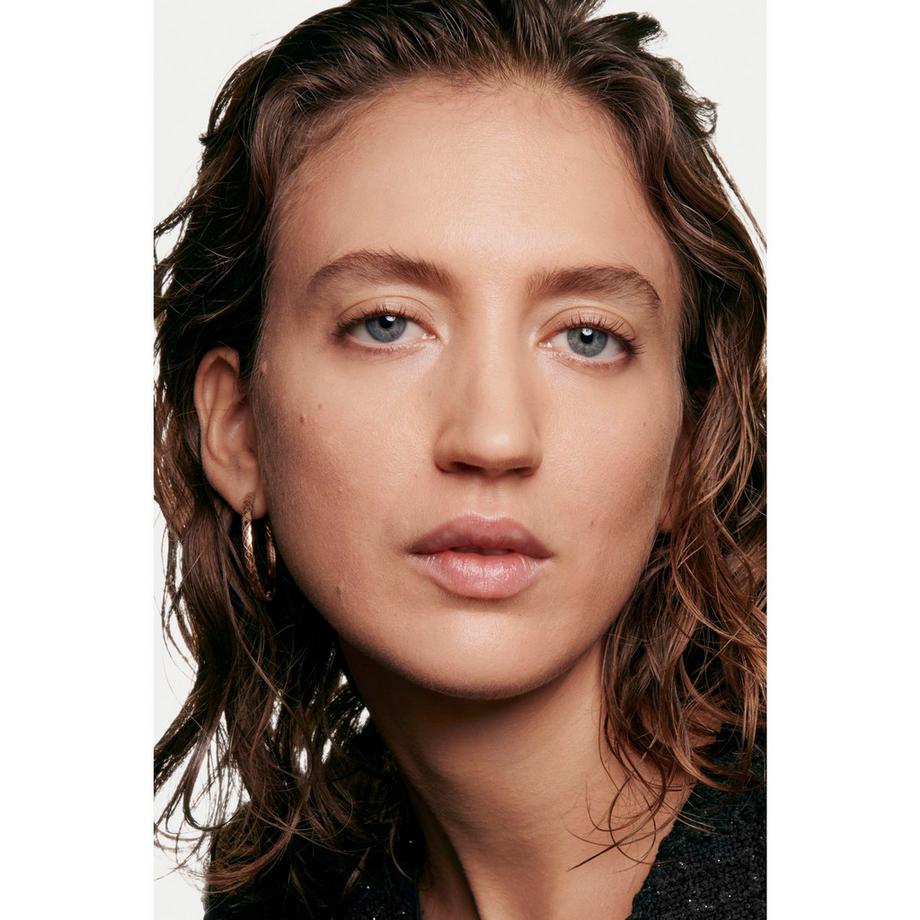 CHANEL SUBLIMAGE L'ESSENCE DE TEINT FONDOTINTA IN SIERO GENERATORE DI LUMINOSITÀ 