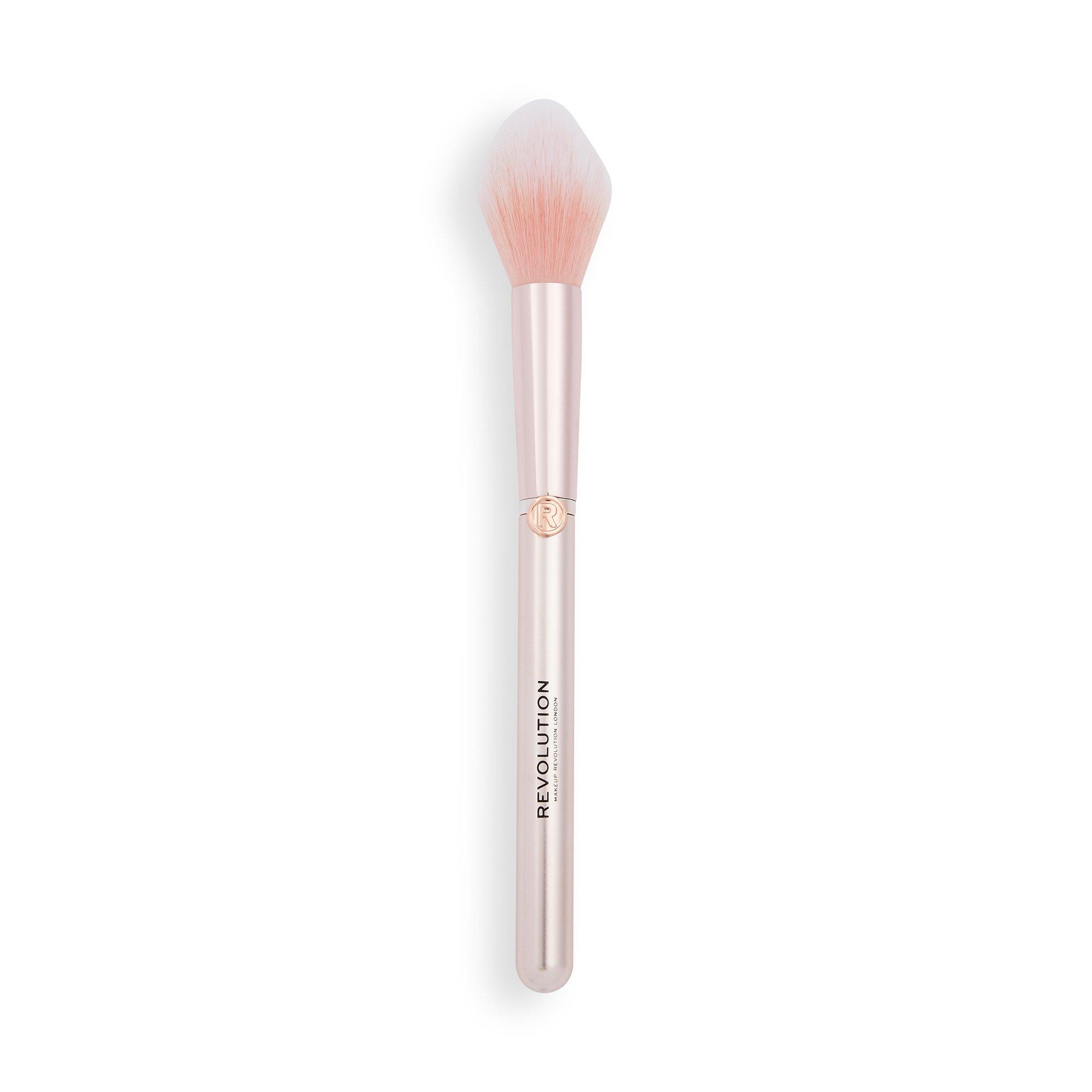 Revolution  Create Soft Focus Powder Brush R6 