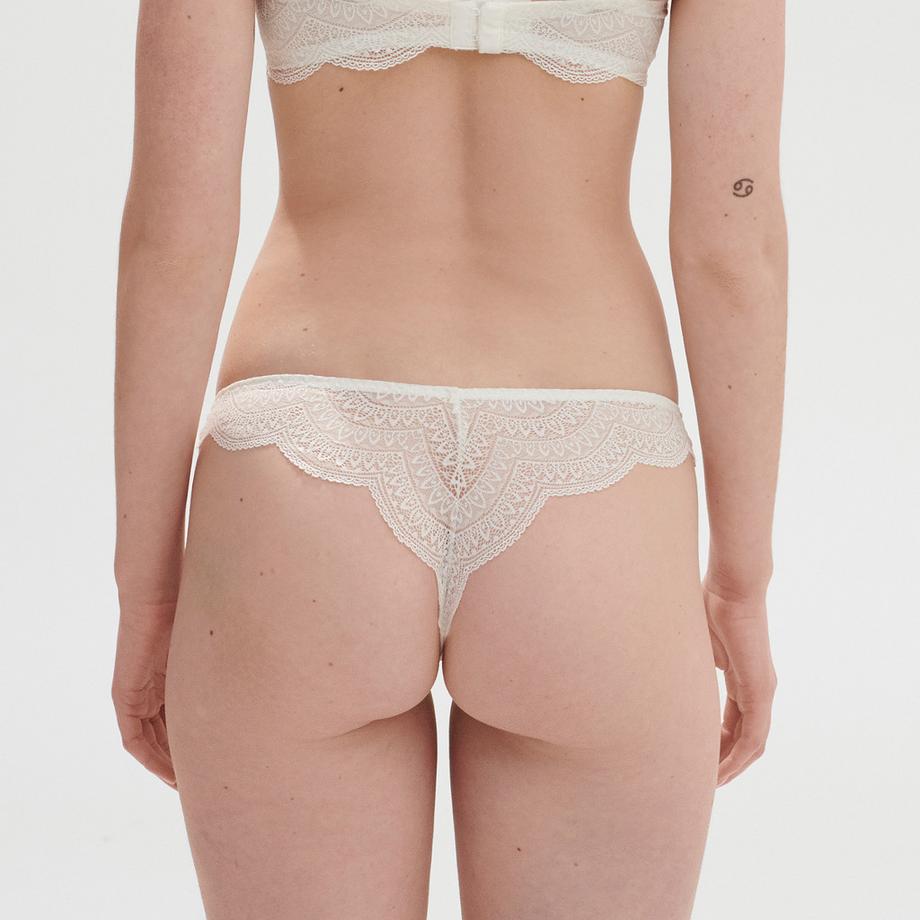 SIMONE PERELE Karma Tanga String en Dentelle  