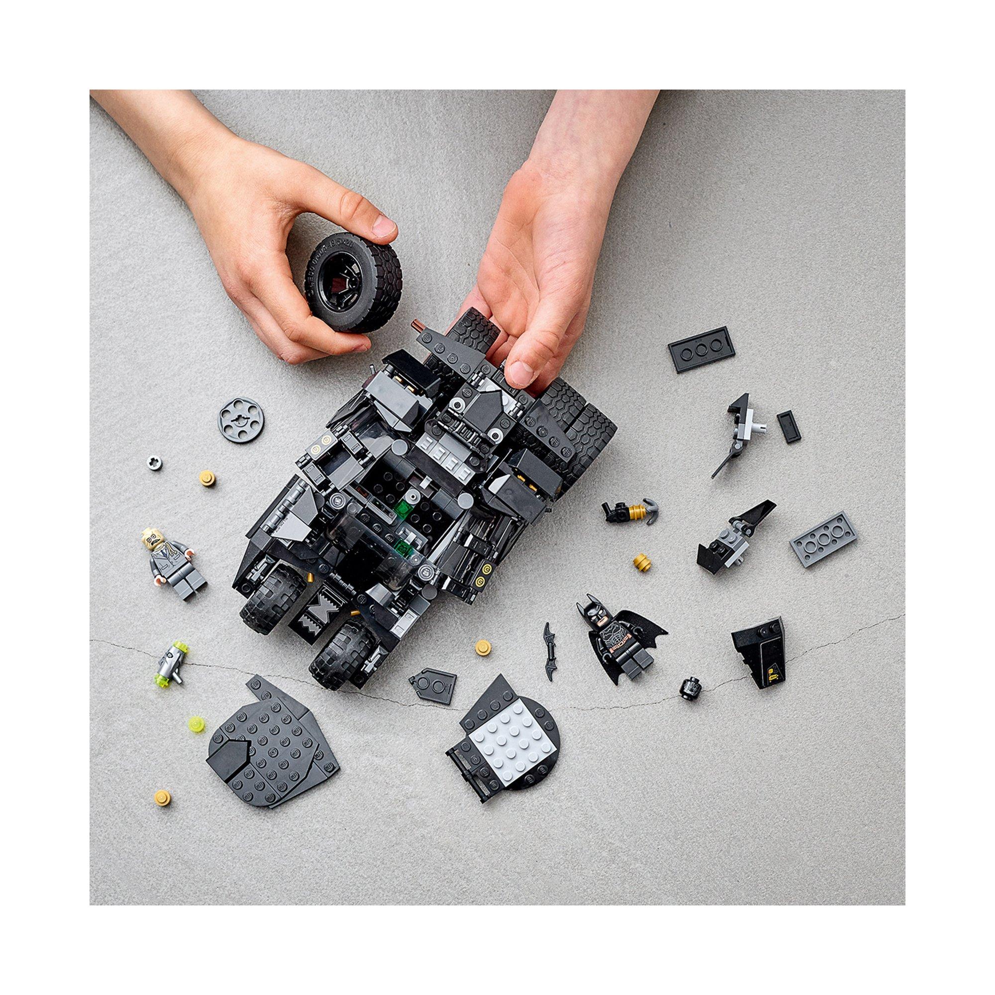 LEGO®  76239 Batmobile™ Tumbler: resa dei conti con Scarecrow™ 