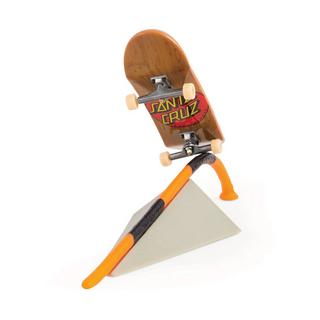 TECH DECK  Blind Skateboards Versus Series, Confezione Da 2 Mini Skate Assortiti E Un Ostacolo, modelli assortiti 