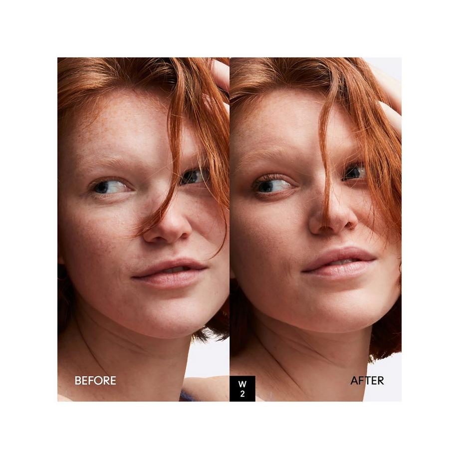 MAC Cosmetics Studio Radiance Studio Radiance Face and Body Radiant Sheer Waterproof Foundation 