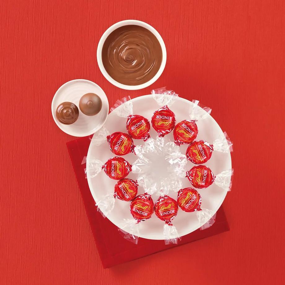 Lindt XMAS Lindor Milch Maxi Ball 