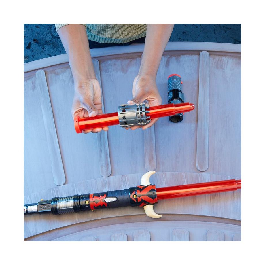 Hasbro  Star Wars Elektronisches Lichtschwert, Darth Maul 