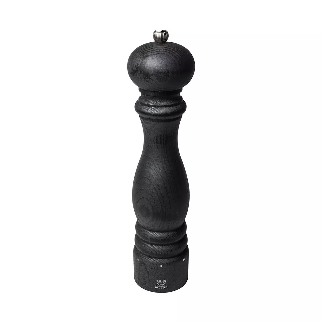 With its slender frame, robust wooden body and sublime anthracite grey finish that plays with the light to create a modern metallic glimmer, this u'Select pepper mill brings a fresh, innovative style to the iconic Paris range. Paris u'Select