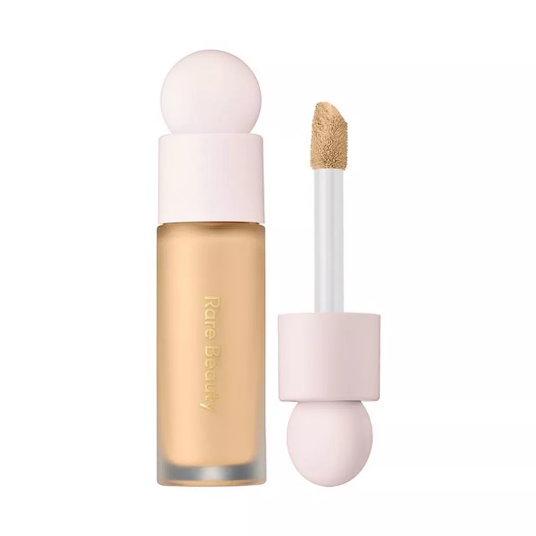 RARE BEAUTY - Liquid Touch Brightening Concealer, 7.5 ml, W 4