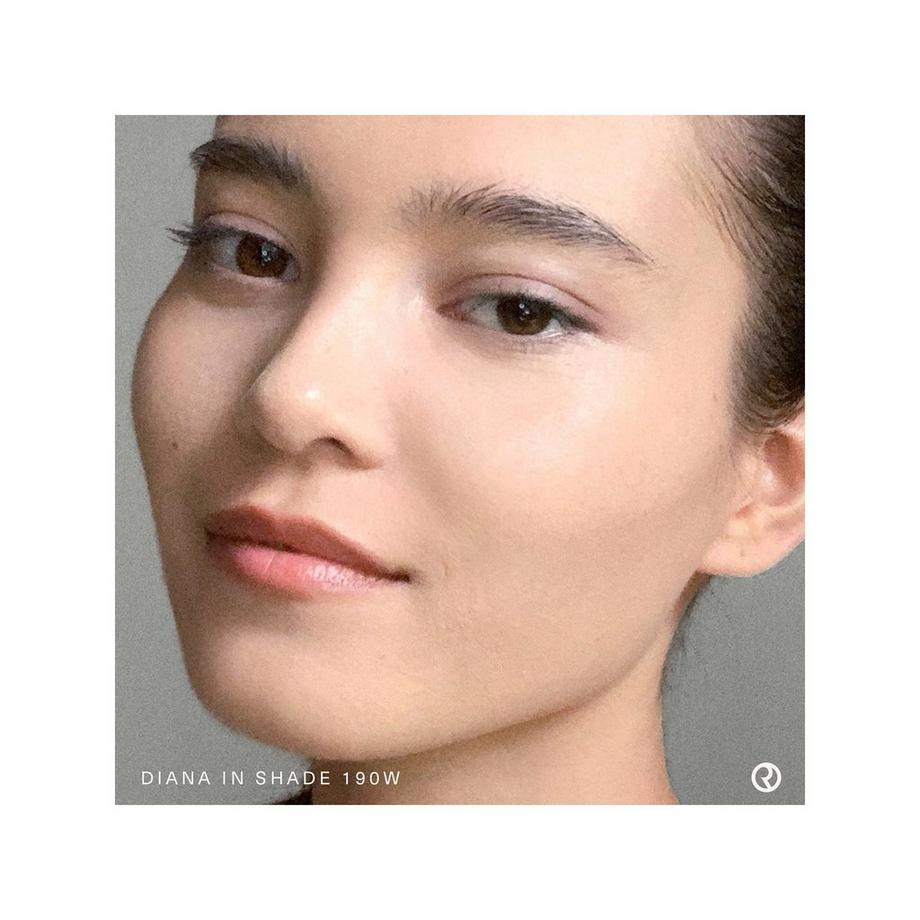 RARE BEAUTY Liquid Touch Brightening Concealer  