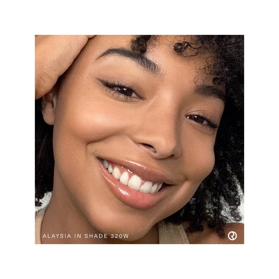 RARE BEAUTY Liquid Touch Brightening Concealer  