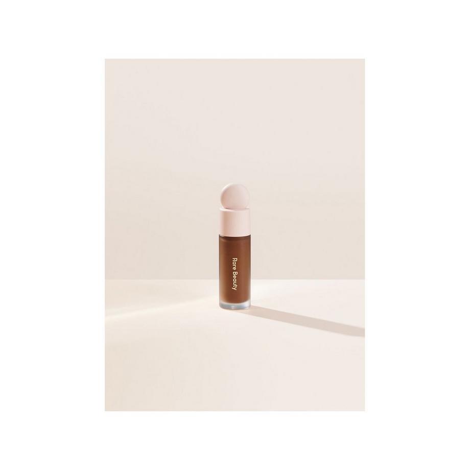 RARE BEAUTY Liquid Touch Brightening Concealer  
