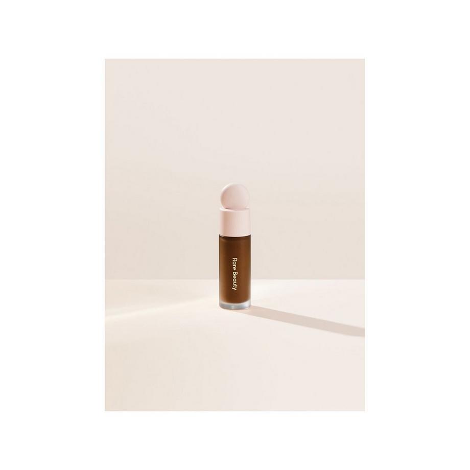 RARE BEAUTY Liquid Touch Brightening Concealer  
