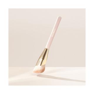 RARE BEAUTY Liquid Touch Foundation Brush  