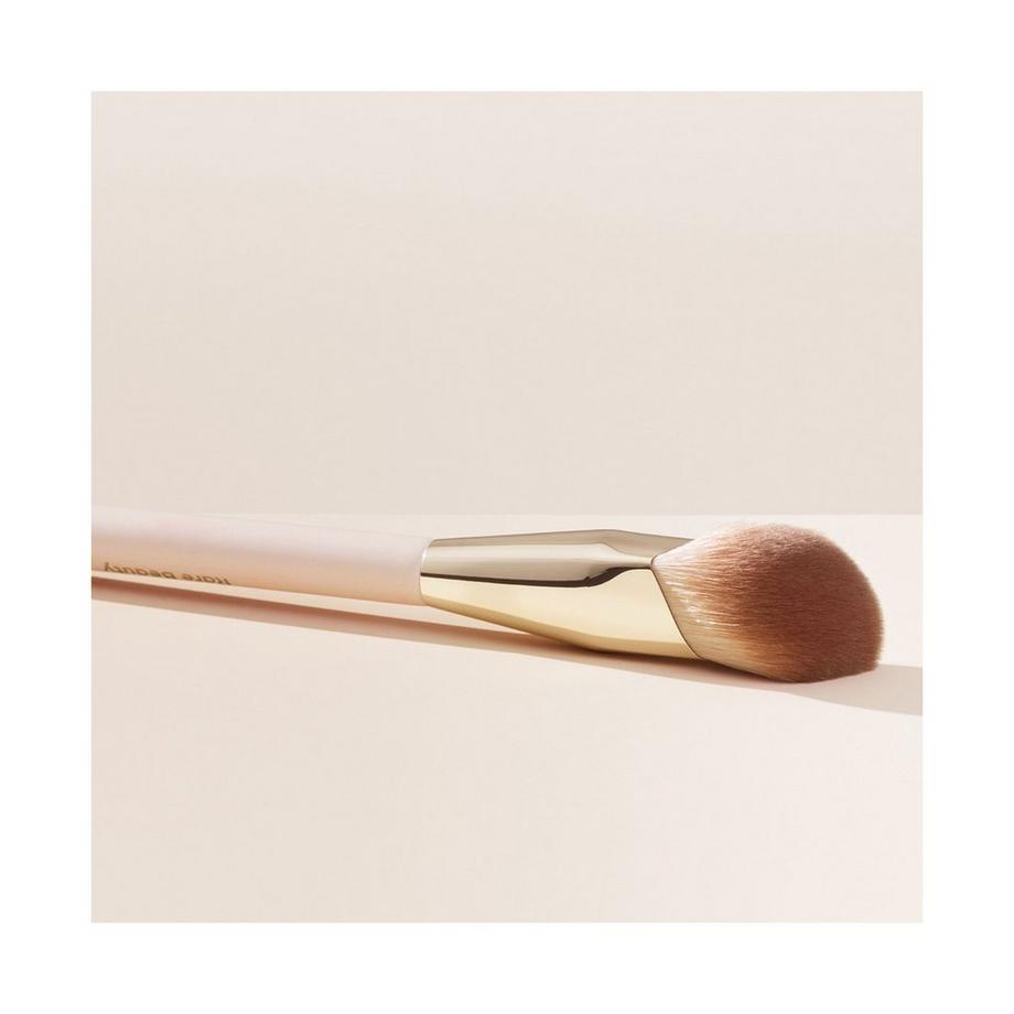 RARE BEAUTY Liquid Touch Foundation Brush  