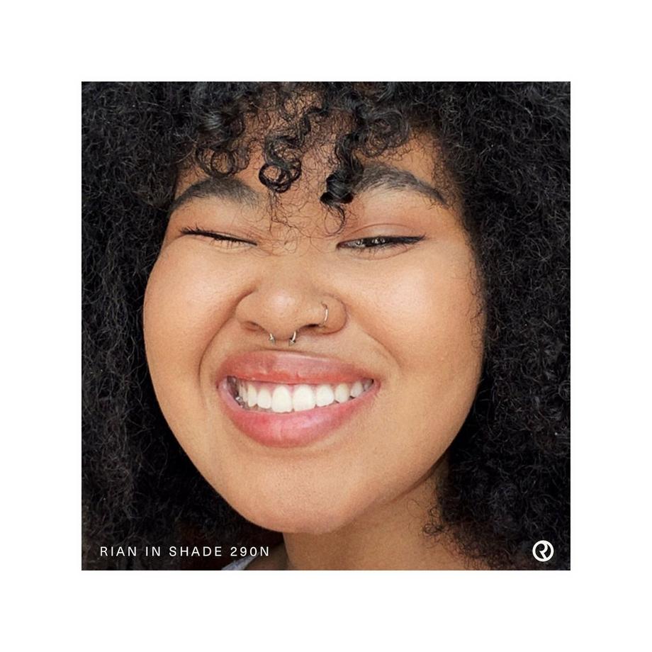 RARE BEAUTY Liquid Touch Weightless Foundation  