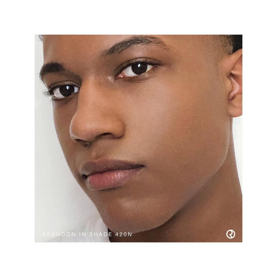 RARE BEAUTY Liquid Touch Weightless Foundation  