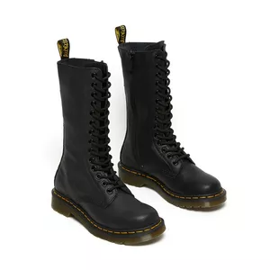 Schnürstiefel