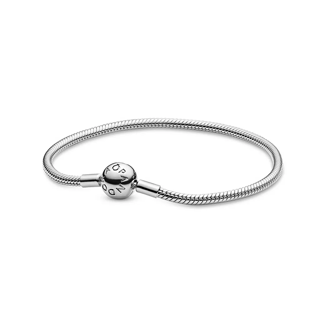Pandora Moments Smooth Bracelet - 17cm